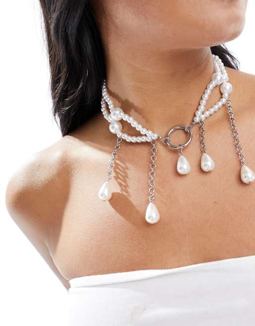 Reclaimed Vintage - Collier de perles à pendentifs style romantique