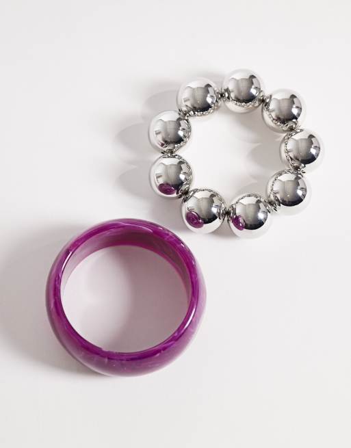 Reclaimed Vintage - Confezione da 2 bracciali con bracciale rigido viola e bracciale con perline grandi argentate, 3 di 3