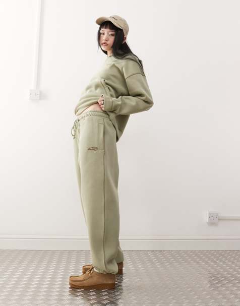 Reclaimed Vintage contrast stitch balloon joggers co-ord - view 1