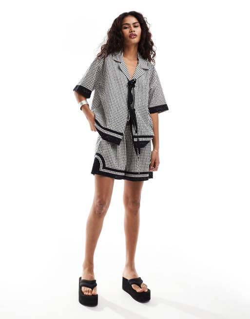 Reclaimed Vintage - Coordinato a quadretti con dettagli in pizzo
