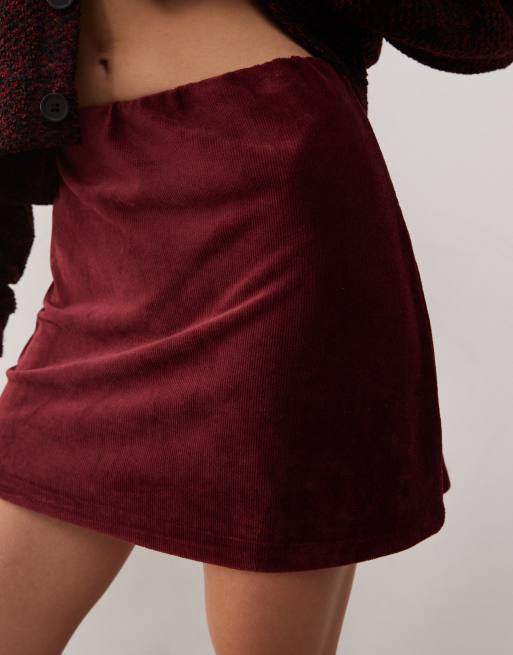 Reclaimed Vintage cord mini skirt in burgundy, 3 of 4