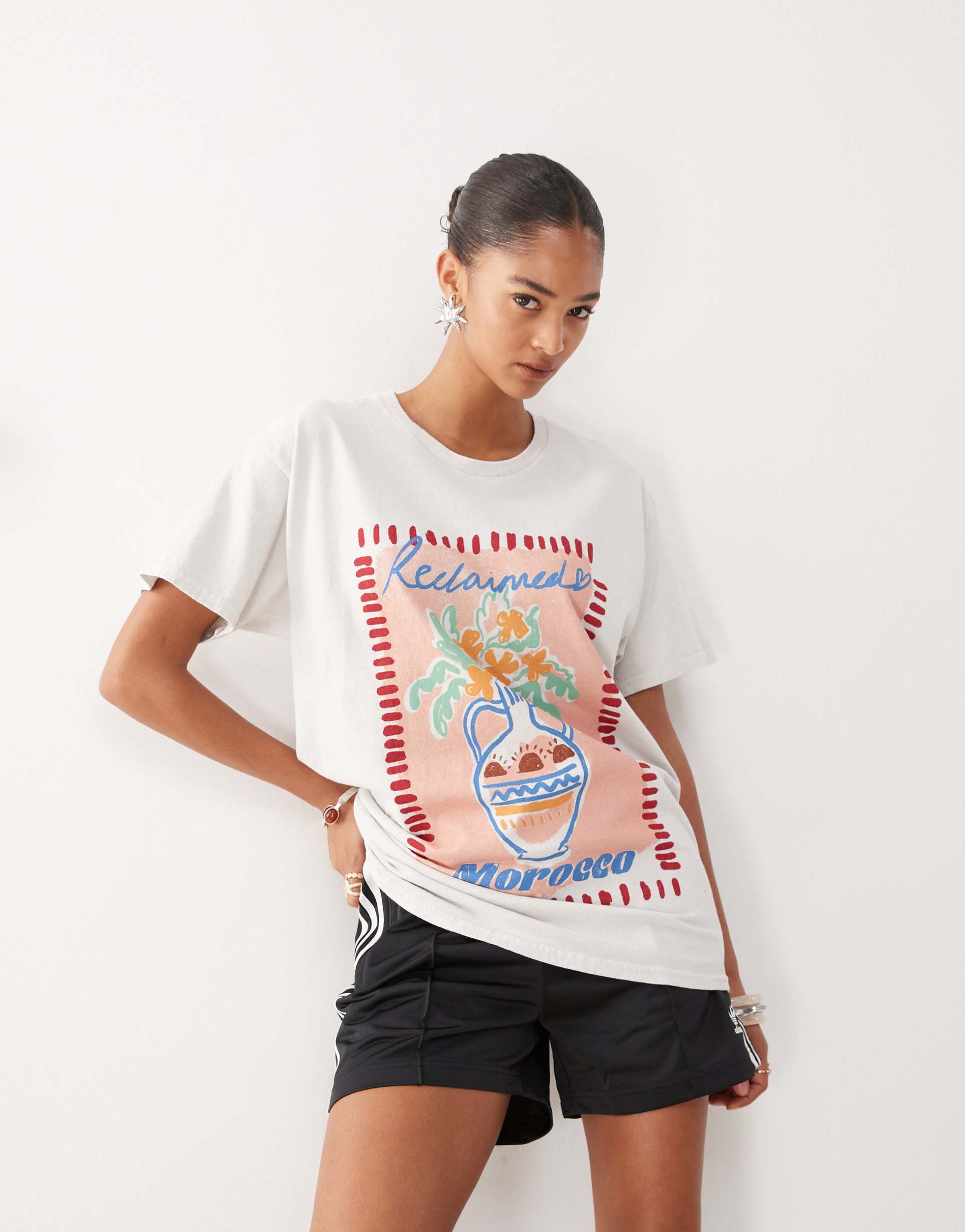 reclaimed vintage cotton oversized t-shirt with vase art print in ecru