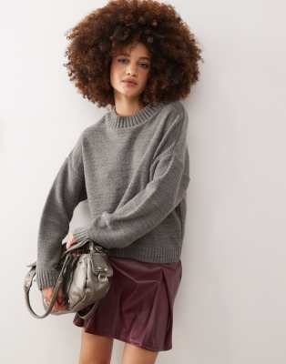 Reclaimed Vintage crew neck sweater in gray Cover