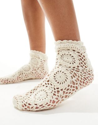 crochet socks in white