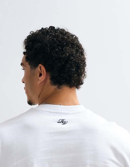 Reclaimed Vintage cropped boxy long sleeve t-shirt in white, 2 of 5