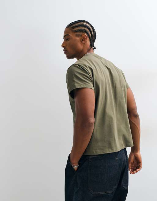 Reclaimed Vintage cropped Boxy-T-Shirt in dunklem Khaki, 4 von 5