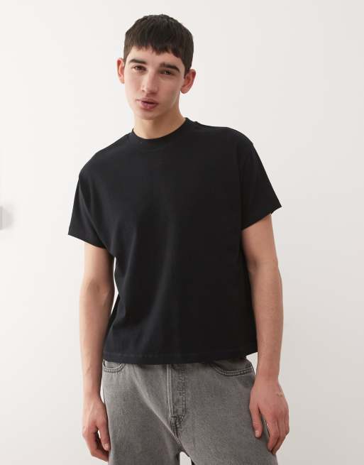 Reclaimed Vintage - Cropped boxy T-shirt in zwart