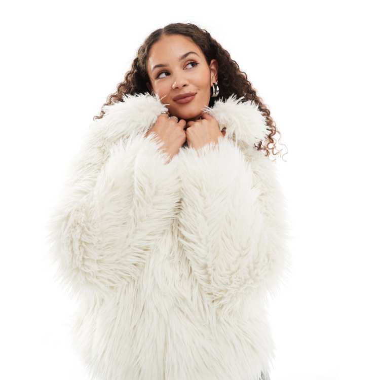 White Fur Cropped Fluffy Crop Coat White Cropped Fur Coat With
