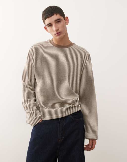 Reclaimed Vintage - Cropped gestreept T-shirt met lange mouwen en rechte pasvorm in bruin en wit