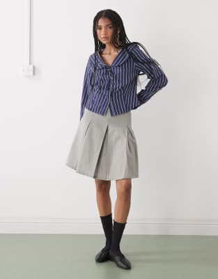 Reclaimed Vintage Cropped Shirt With Collar And Tie Front In Blue