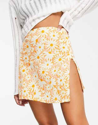 cross over mini skirt in floral print-Multi