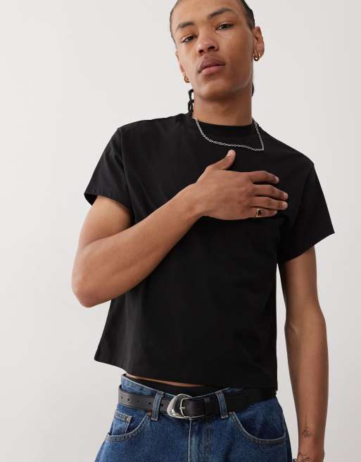 Reclaimed Vintage – Czarny krótki T-shirt o dopasowanym kroju
