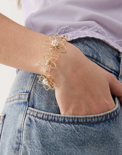 Reclaimed Vintage dainty wire pearl flower bracelet in gold - view 1