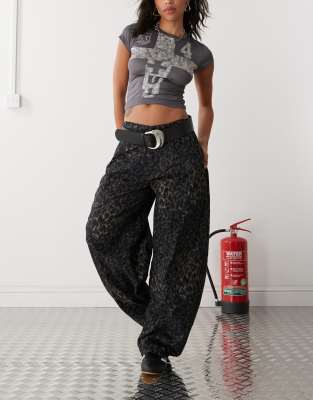RECLAIMED VINTAGE DARK LEOPARD PRINT BARREL LEG PANTS-BLACK