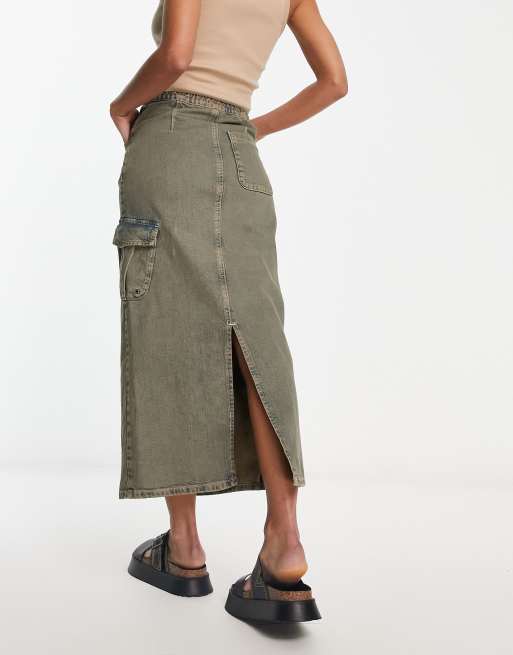 Reclaimed Vintage denim maxi cargo skirt in y2k blue wash | ASOS