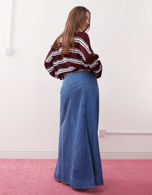 Reclaimed Vintage denim maxi skirt in mid blue , 3 of 5