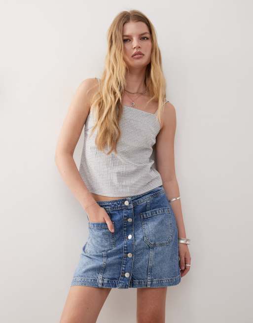 Reclaimed Vintage - Denim mini rok met knoopsluiting in mid-wash blauw