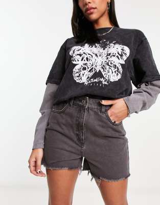 denim mom shorts in washed black