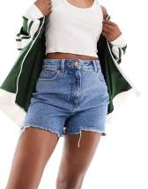 Reclaimed Vintage oversized washed t shirt with logo