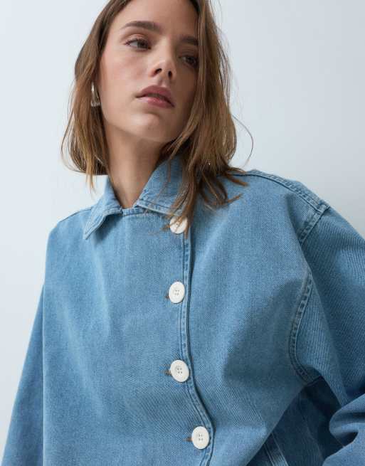 Reclaimed Vintage denim omlottjacka i blått, 1 av 4