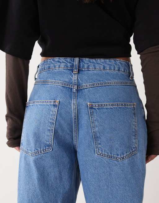 Reclaimed Vintage - Denimjeans med barrel-ben og sømdetaljer i mellemblå vask, 4 af 5