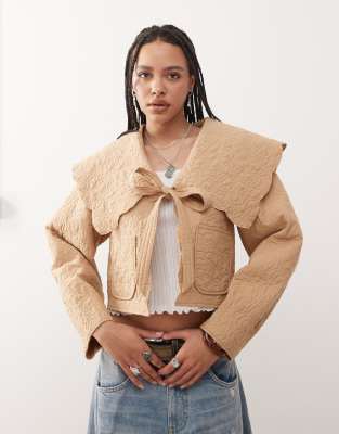 [Reclaimed Vintage] Reclaimed Vintage detachable sleeve frill collar jacket in beige-Neutral 16 Stone