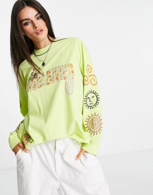Reclaimed Vintage doodle print long sleeve t-shirt in green - ASOS Price Checker