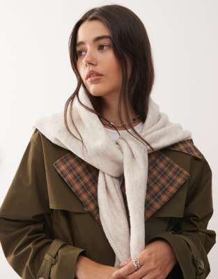 Reclaimed Vintage - Dreieckiger Oversize-Schal in Haferbeige-Neutral