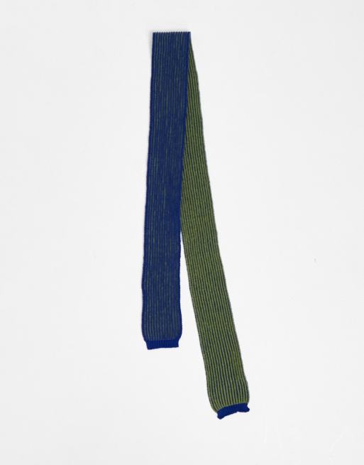 Reclaimed Vintage – Dubbelstickad, smal halsduk i unisex-modell