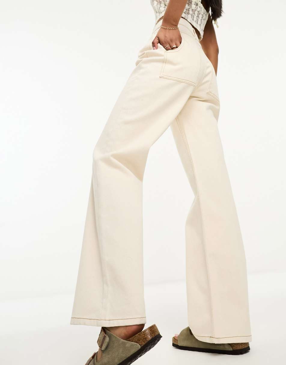 Reclaimed Vintage easy straight leg jeans in ivory
