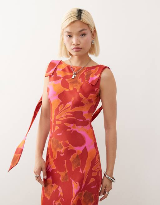 Reclaimed Vintage - Édition limitée - Robe longue à fleurs avec dos ouvert à liens - Rouge fleuri, 2 de 4
