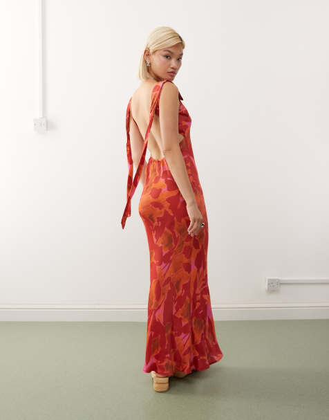 Reclaimed Vintage - Edizione limitata - Vestito lungo rosso a fiori con schiena scoperta e dettaglio annodato - view 1