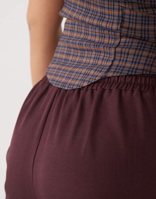 Reclaimed Vintage – Elegante Hose in Weinrot mit weitem Bein, 4 von 5
