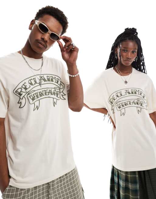 Reclaimed Vintage – Festival – Unisex-T-Shirt in Ecru mit gesticktem Rodeo-Logo 