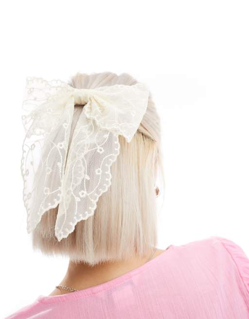 Reclaimed Vintage - Fiocco per capelli bianco in pizzo