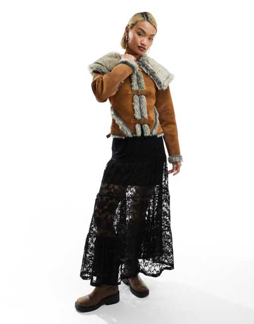 Reclaimed Vintage ファーコート / ファージャケット Reclaimed Vintage fitted faux suede jacket with faux fur trim and