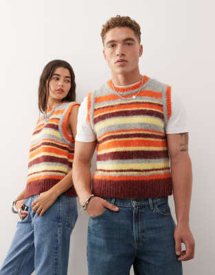 Reclaimed Vintage - Flauschiges Unisex-Strick-Tanktop mit mehrfarbigem Streifenmuster-Orange