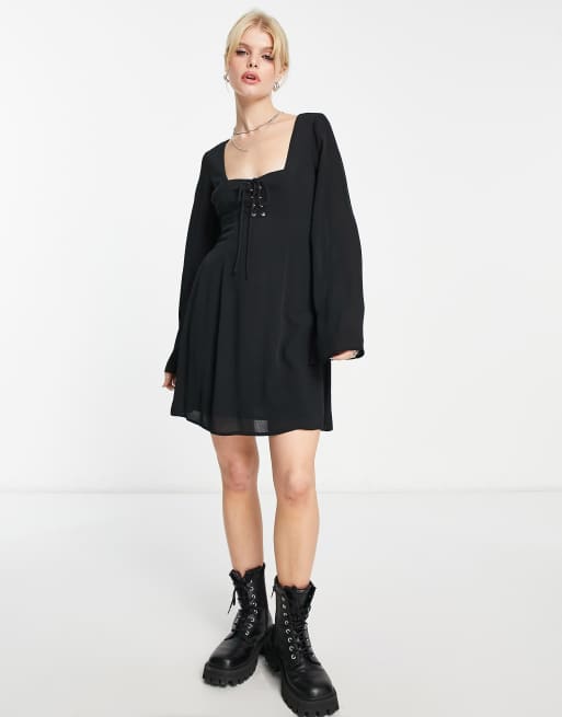 White flute sleeve dress store