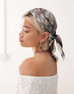 Reclaimed Vintage - Foulard en satin à imprimé fleuri et carreaux - Violet-Multicolore