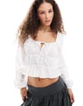 [Reclaimed Vintage] Reclaimed Vintage gathered tie front top in white M WHITE