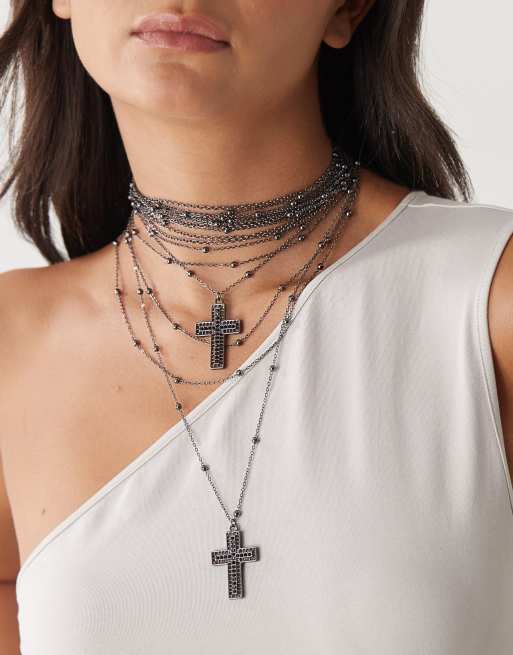 Reclaimed Vintage - Gelaagde ketting met kralen en kruisje in gepolijst zilverkleur