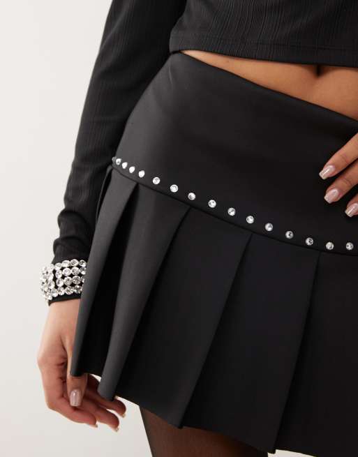 Reclaimed Vintage - Geplooide minirok met studs in zwart, deel van co-ord set, 5 van 5