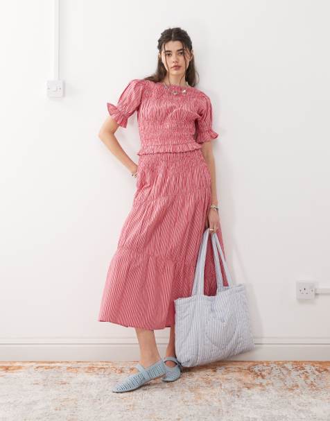 Reclaimed Vintage - Gestreepte midi zonnejurk met pofmouwen en gesmokt detail in rood - view 1