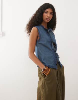 Gilet de costume noué sur l'avant en chambray avec détails festonnés en broderie anglaise - Bleu 40