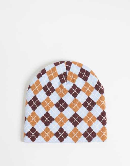 Reclaimed Vintage - gorro unisex con estampado argyle azul y marrón con calavera, 2 de 3