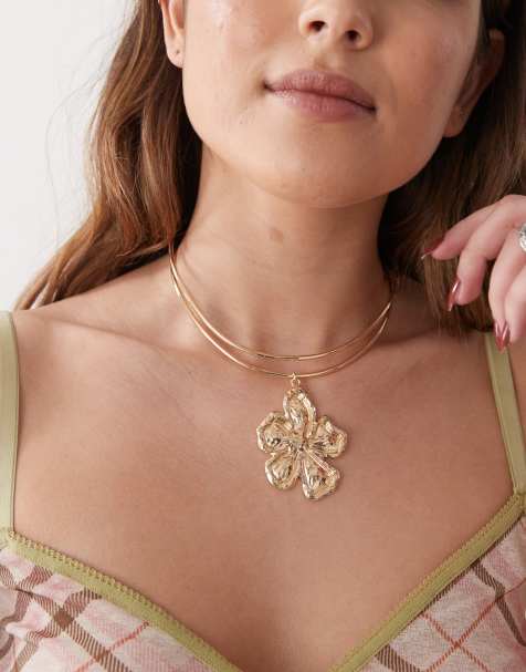 Reclaimed Vintage - Guldfarvet choker-halskæde med blomstervedhæng og perle - view 1