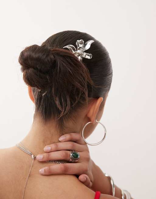 Reclaimed Vintage - Haarspeld met bloem in zilver