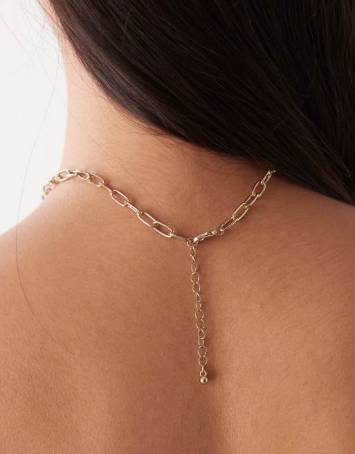 Reclaimed Vintage heart charm necklace in gold, 2 of 3