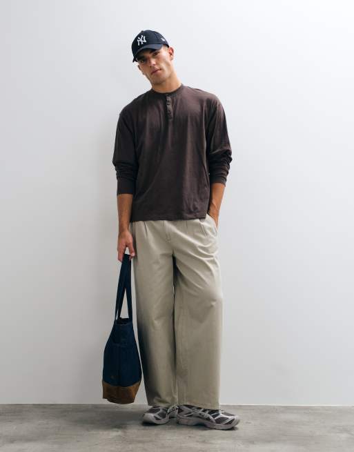 Reclaimed Vintage henley-t-shirt i brun, 4 av 5