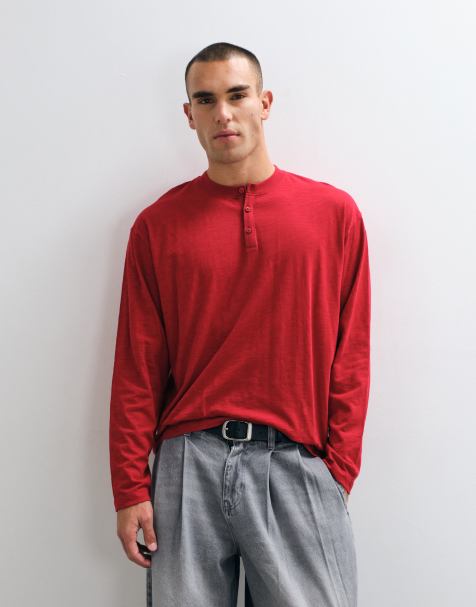 Reclaimed Vintage Henley-T-Shirt in Rot - view 1